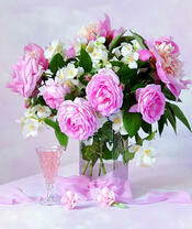 Без бренда «Нежный букетик с розами и настойка» во Владивостоке