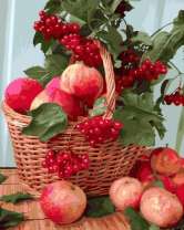 Без бренда «Плетёная корзина с калиной и яблоками» во Владивостоке